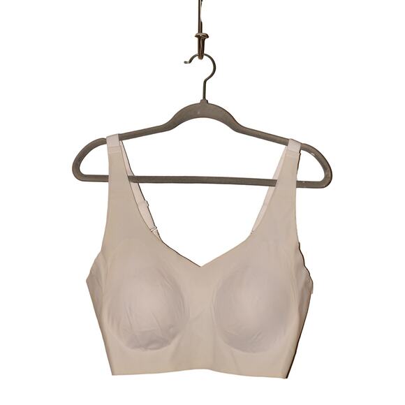 BALI NEW $48 Comfort Revolution Easylite Back Close Wireless Bra White 2XL - Picture 1 of 3